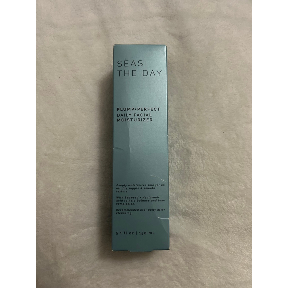 NIB Sun + Moon Seas the Day Plump +Perfect Daily Moisturizer 150ml | Hydrating